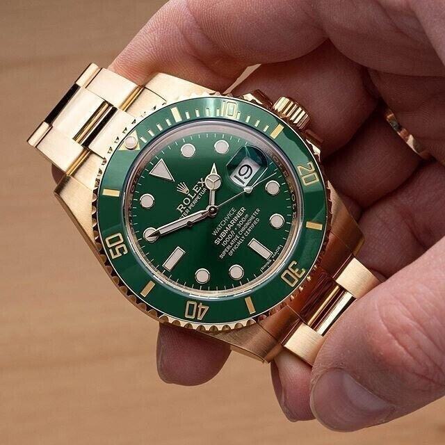 Role_x  Submarine Gold/Green Watch