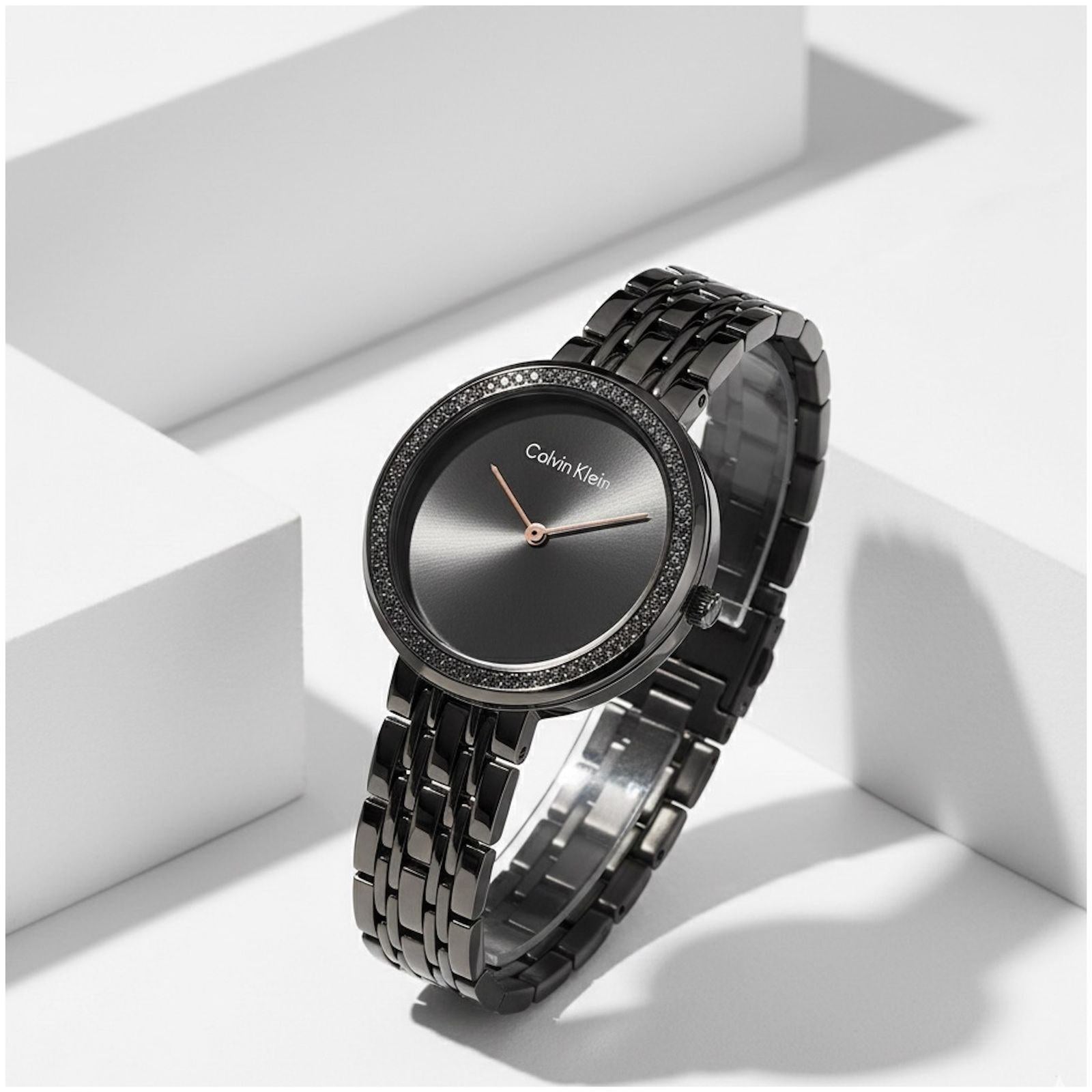 Calvi_n Klein Twisted Bazel Black Watch