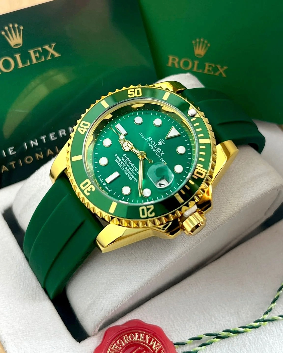 Role_x Submarine Green Belt Watch