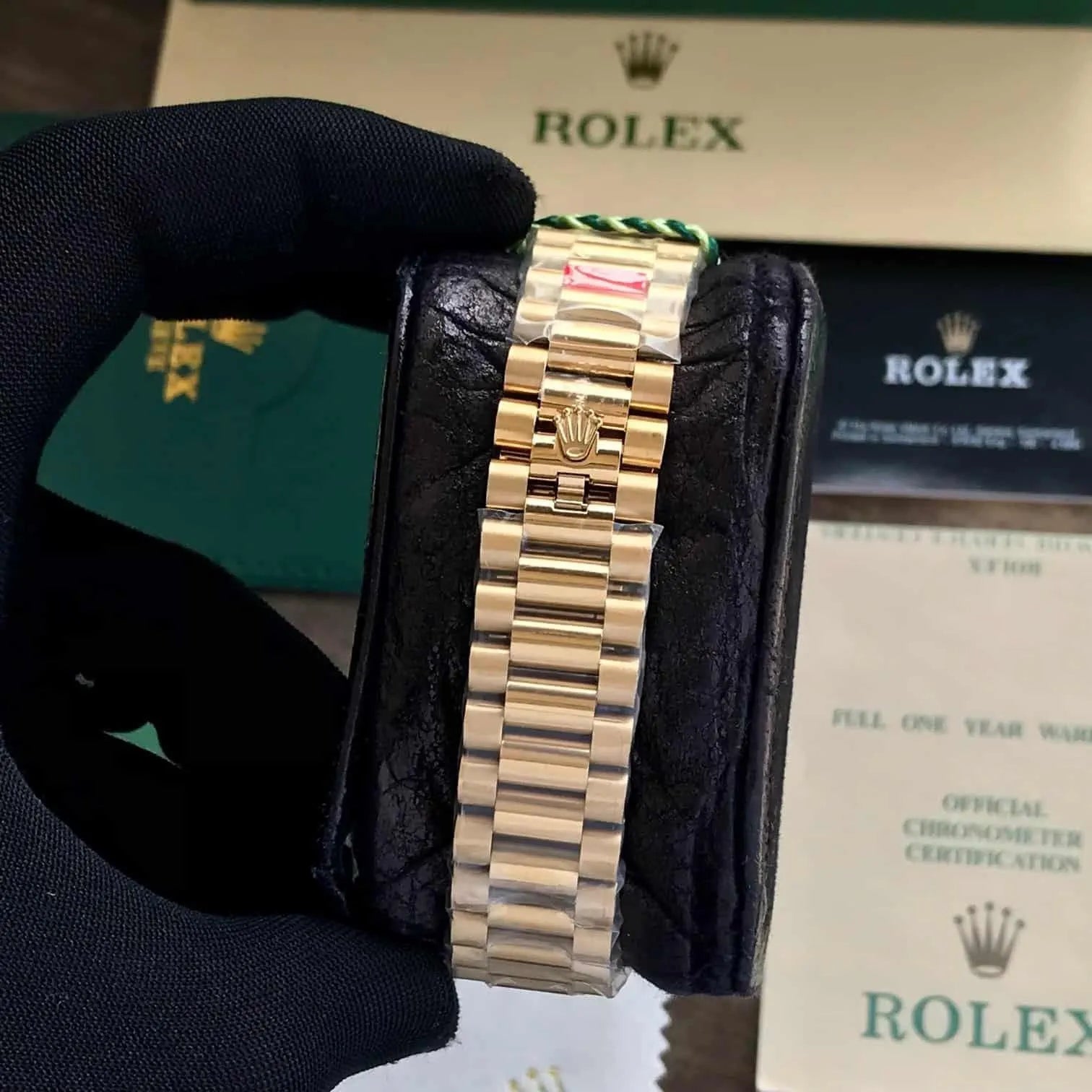 Role_x Day Date Gold/White Watch