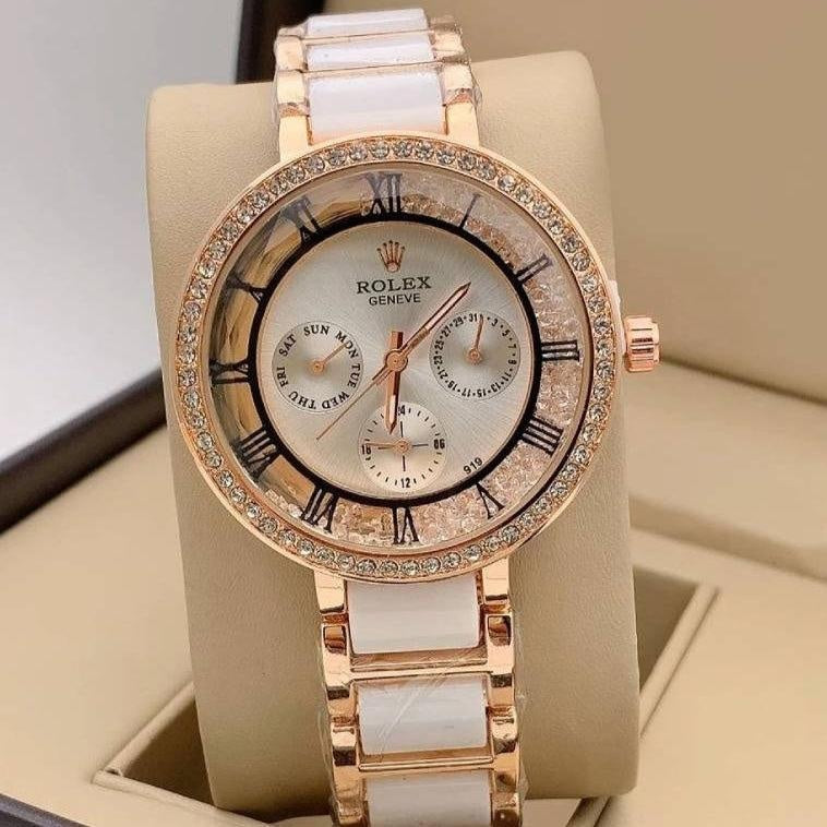 Retro Look Watch With Modern Movement