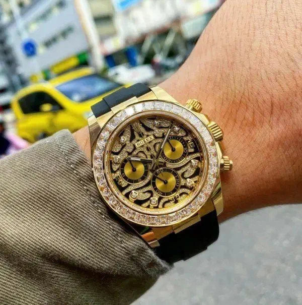 Role_x Tiger Gold Belt Watch