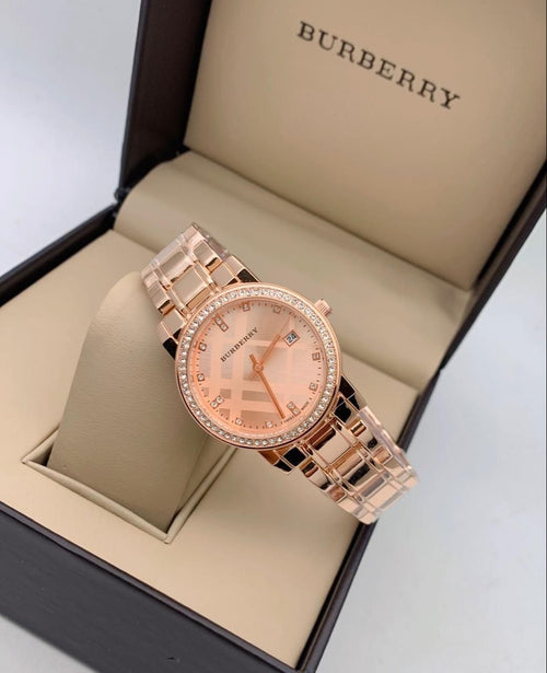 Exchange Watch With Sleek Contemporary Finish