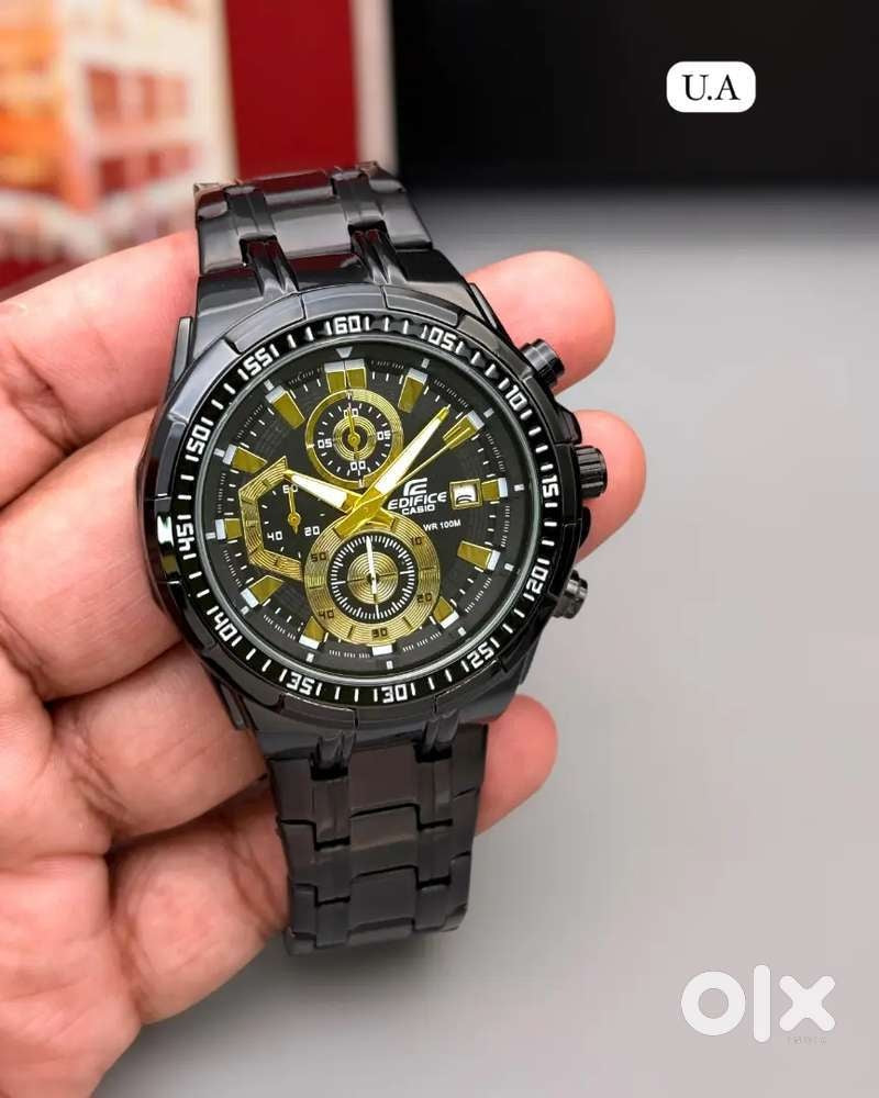 Slim Quartz Watch With Premium Detailing