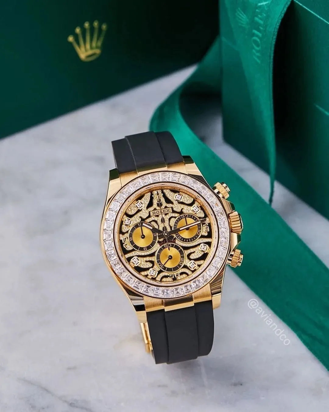 Role_x Tiger Gold Belt Watch
